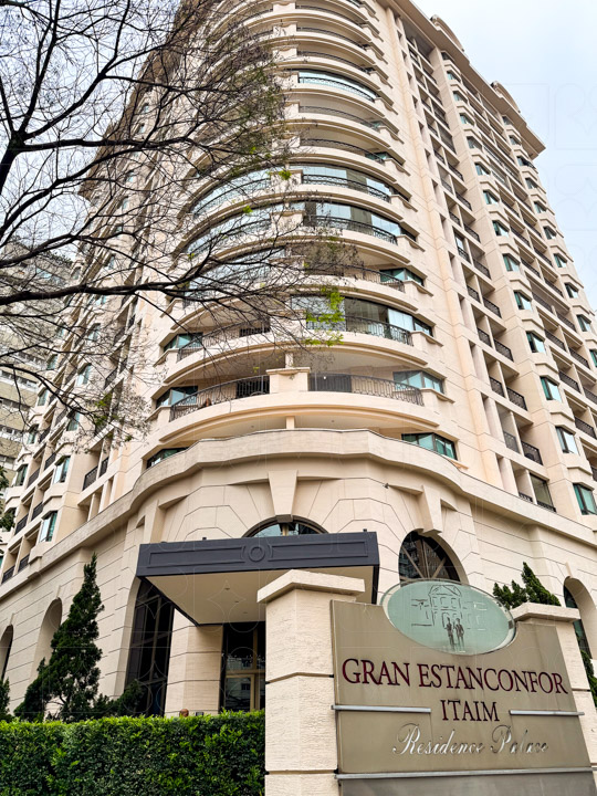 Apart Hotel